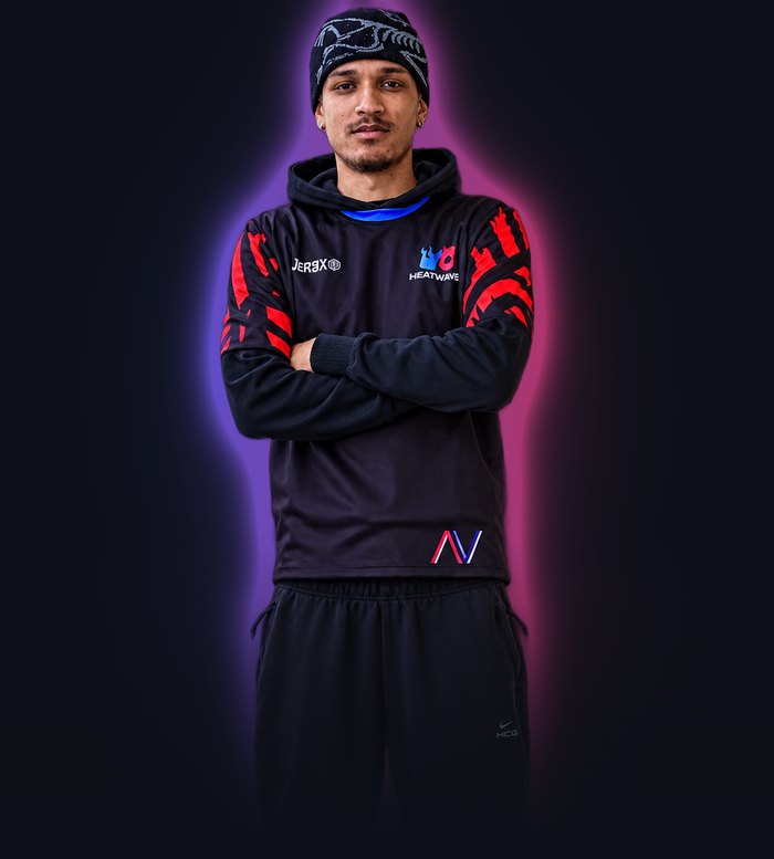 jagaaan portant le maillot Heatwave