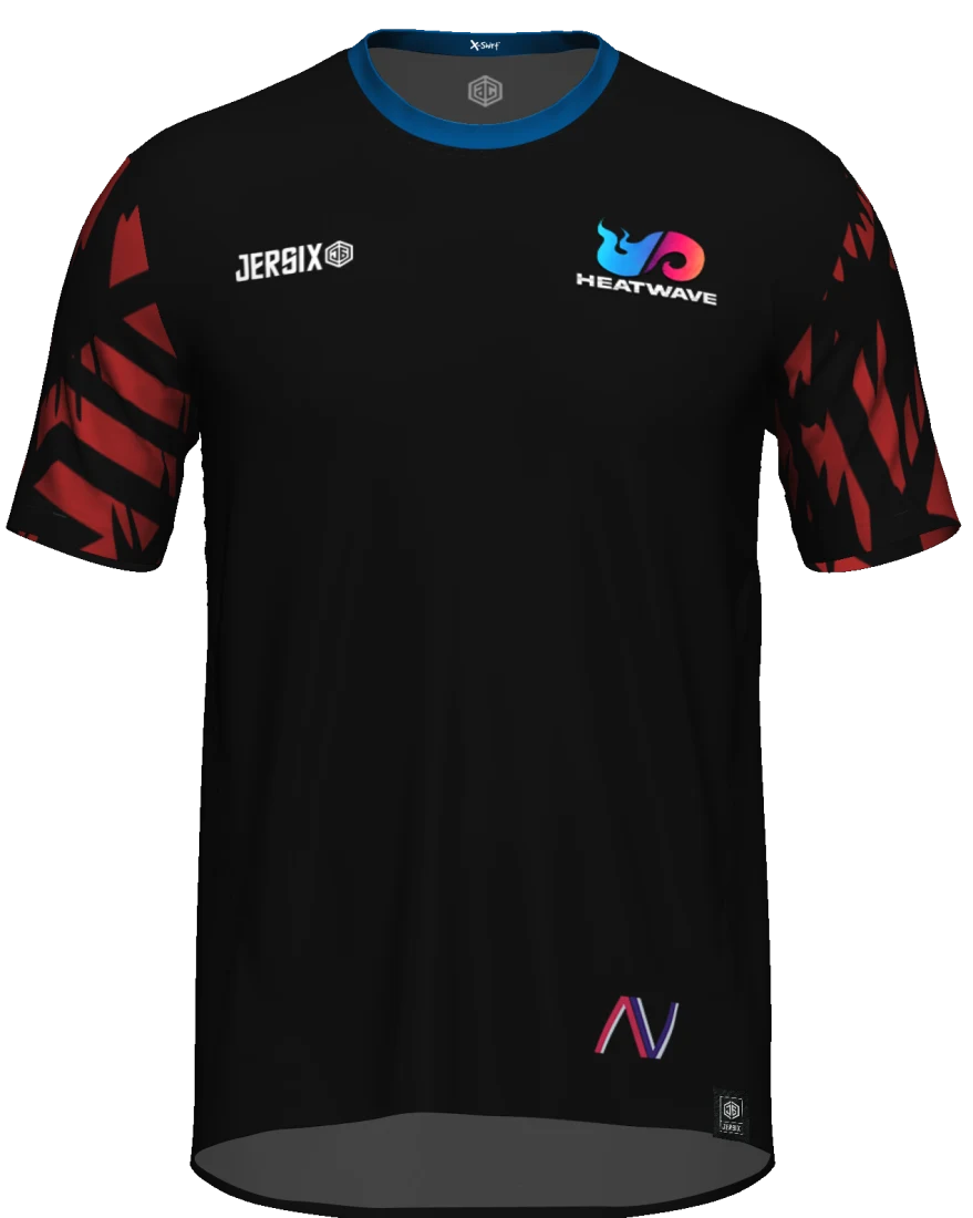 Maillot Heatwave de face : noir, manches rouges et col bleu